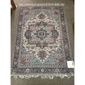 Jessica Simpson Machine Washable Rug. NWT. 48x66 In